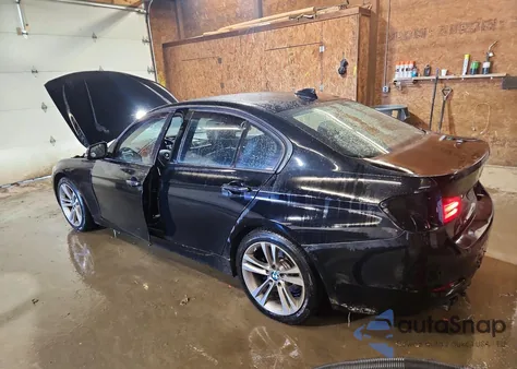 2015 BMW 328 Xi z USA, uszkodzony, nr VIN WBA3B3G55FNR87567